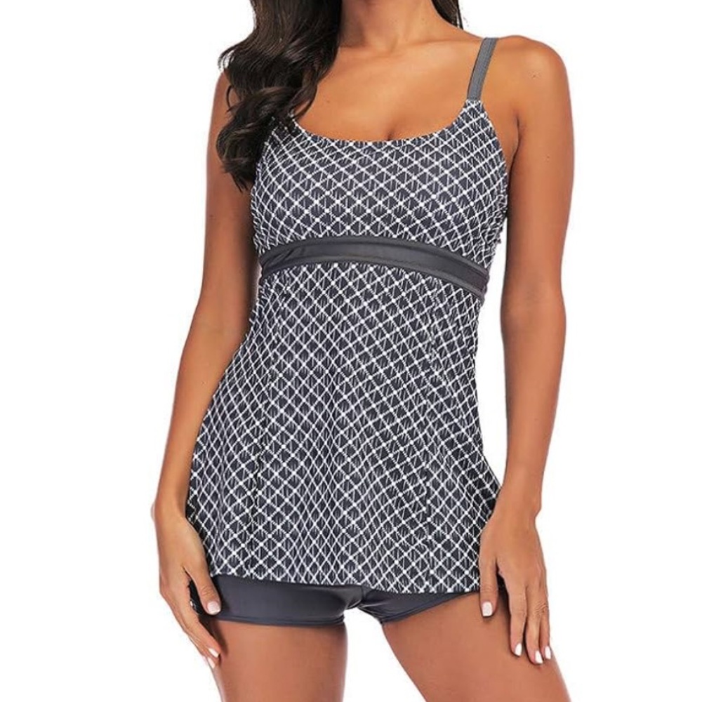NWOT women’s modest tankini swimsuit gray and white print tank top bathing suit